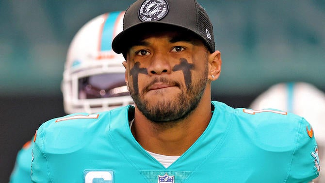 getty-tua-tagovailoa-dolphins.jpg