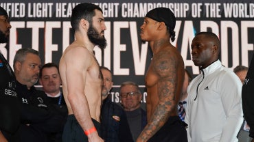 beterbiev-yarde-weighin.png