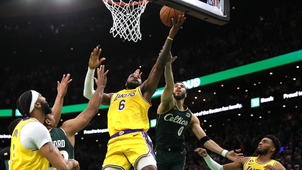 Download LeBron James Elevates and Slams Down for Lakers Win