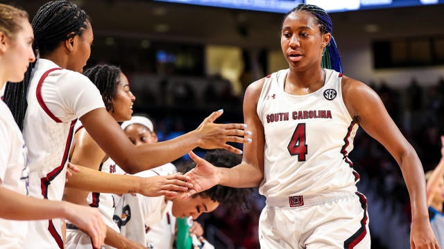 Women's basketball AP Top 25: South Carolina still on top, Ohio State drops  eight spots 