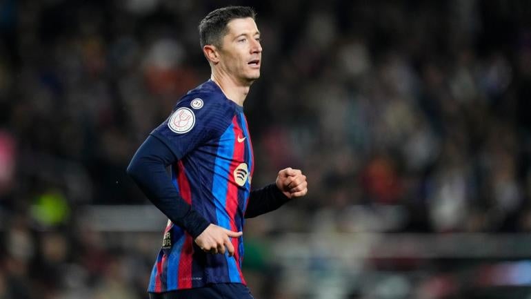 robert-lewandowski-usatsi-barcelona.jpg