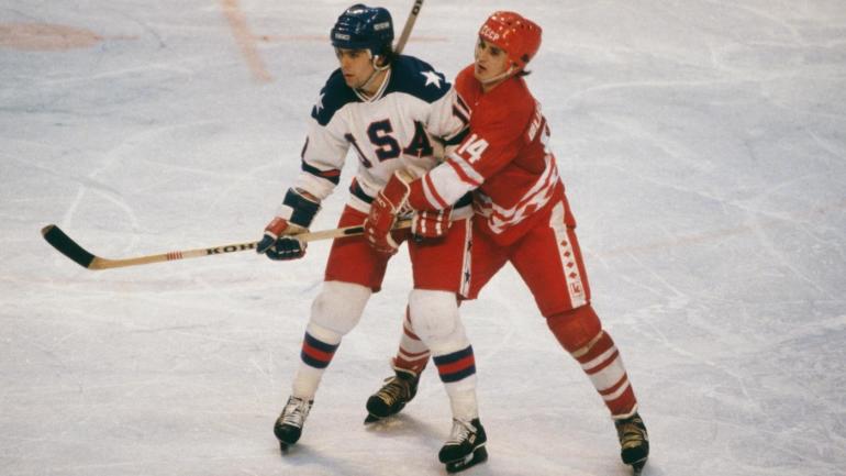 Medali emas Miracle on Ice yang dimenangkan oleh Steve Christoff di Olimpiade Musim Dingin 1980 akan dijual di pelelangan