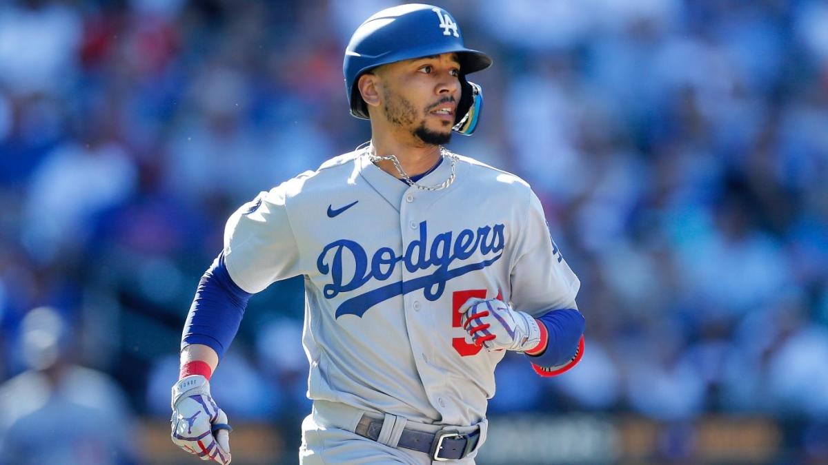 Dodgers star Mookie Betts competes at U.S. Open bowling