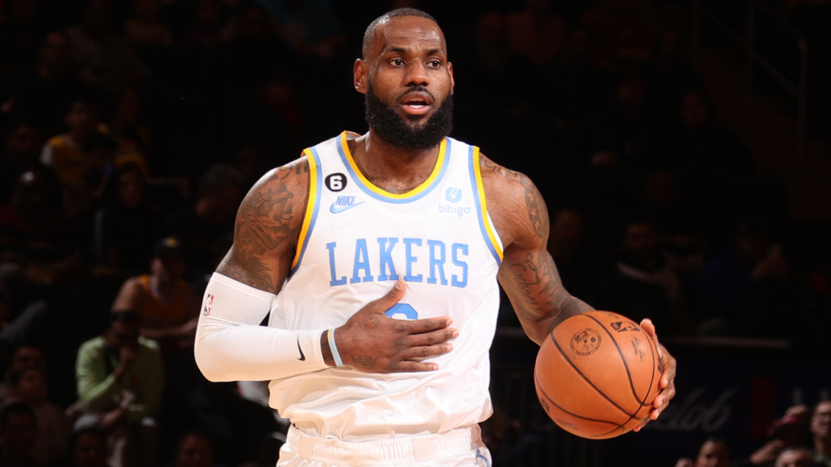 LeBron James will join this list of NBA players with numbers retired by  multiple teams – NBC Los Angeles