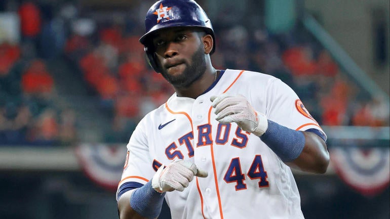 yordan-alvarez.jpg