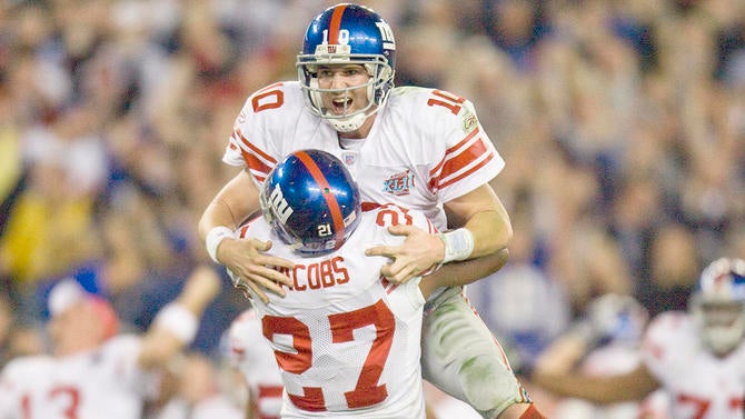 2008 NFL Super Bowl XLII - Underdog Giants UPSET Patriots 17-14