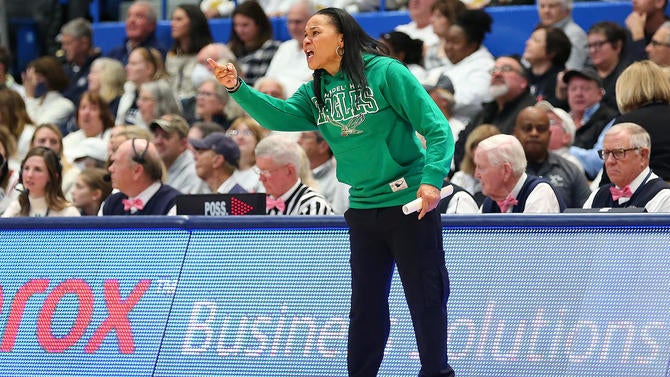 COLLEGE BASKETBALL: FEB 05 Womens South Carolina at Uconn