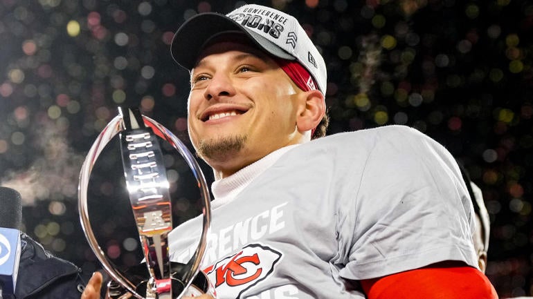 mahomes-us.jpg