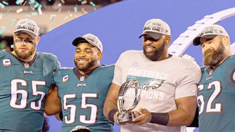 usatsi-jason-kelce-jalen-hurts-eagles.jpg