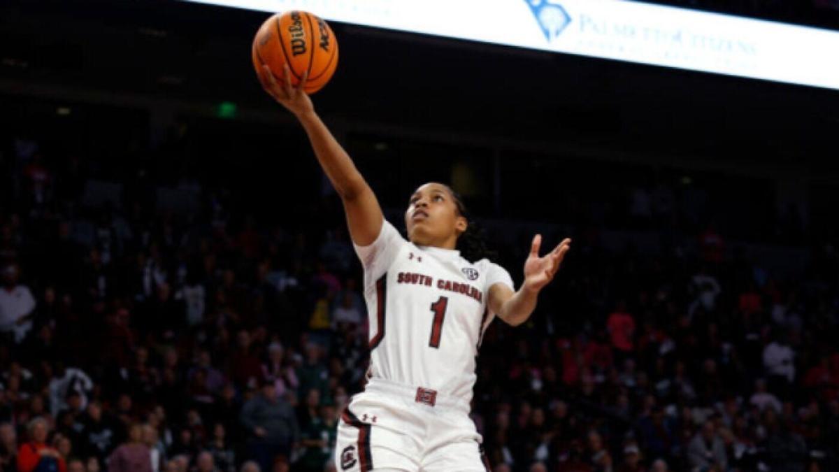 South Carolina Reasserts Itself Atop Women's Hoops With L.S.U. Win - The  New York Times