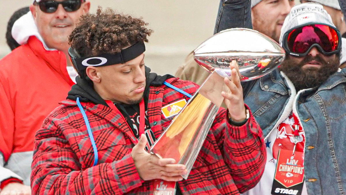 2023 Super Bowl Champion Patrick Mahomes, Patrick Mahomes bootleg