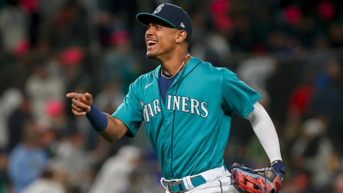 Fantasy Baseball Cheat Sheet 2022: Rankings, top prospects, sleepers, draft  strategy