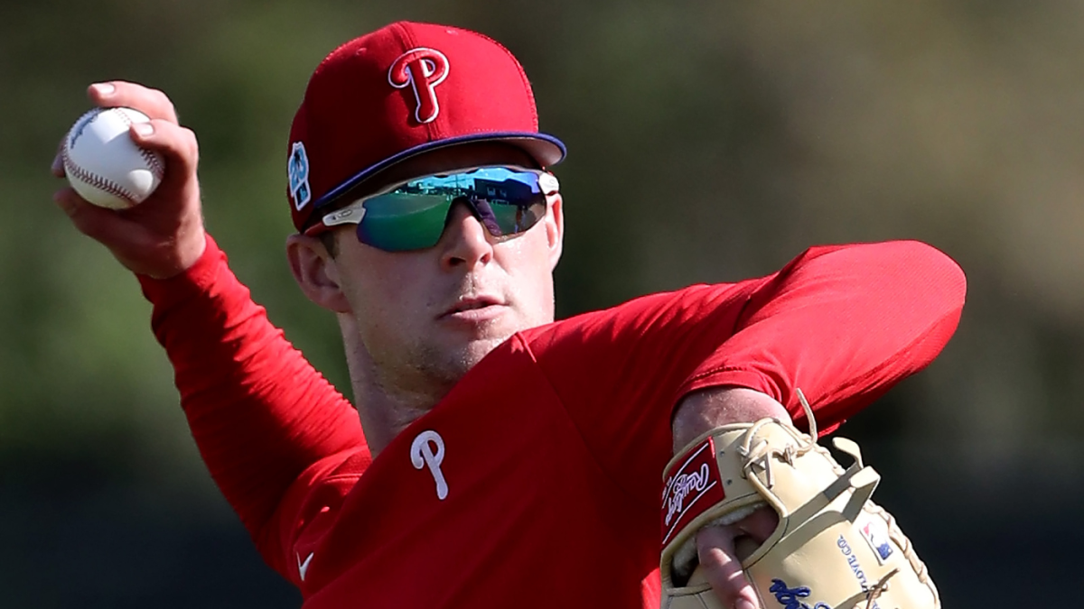 MLB extension candidates: Rhys Hoskins, Shane Bieber and more