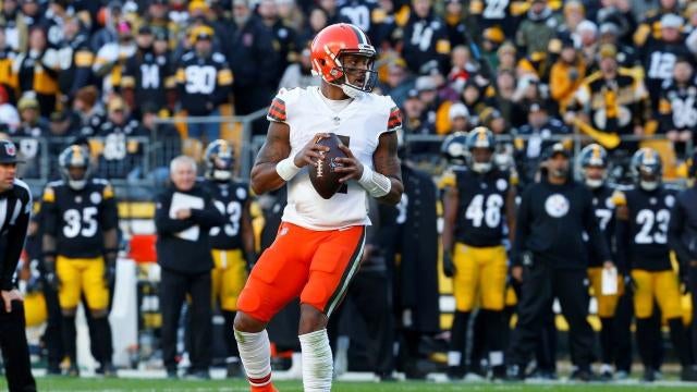 Kay Cabot] Deshaun Watson is open to restructuring his contract, a league  source says. Bengals safety Jessie Bates III would also love to play with  Watson if he hits the market, a