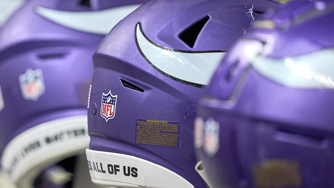 vikes-helmets-g.jpg