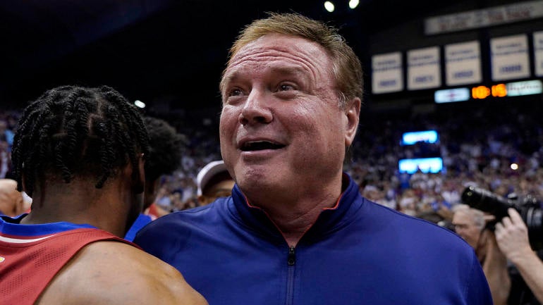 Kansas meraih gelar musim reguler 12 Besar No. 17 setelah TCU membalas kekalahan sebelumnya dari Texas Kansas meraih gelar musim reguler 12 Besar No. 17 setelah TCU membalas kekalahan sebelumnya dari Texas