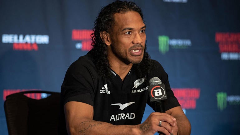 benson-henderson-presser.jpg