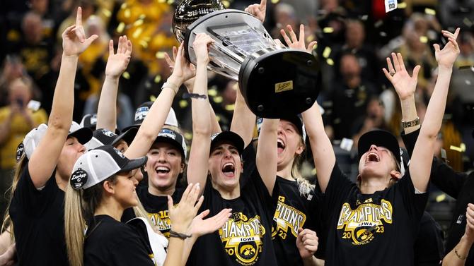 Iowa Hawkeyes USATSI Big Ten Women's Basketball