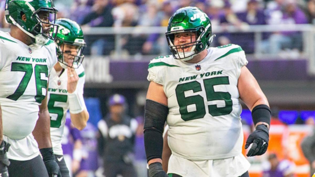 New York Jets offensive lineman Nate Herbig during a game between