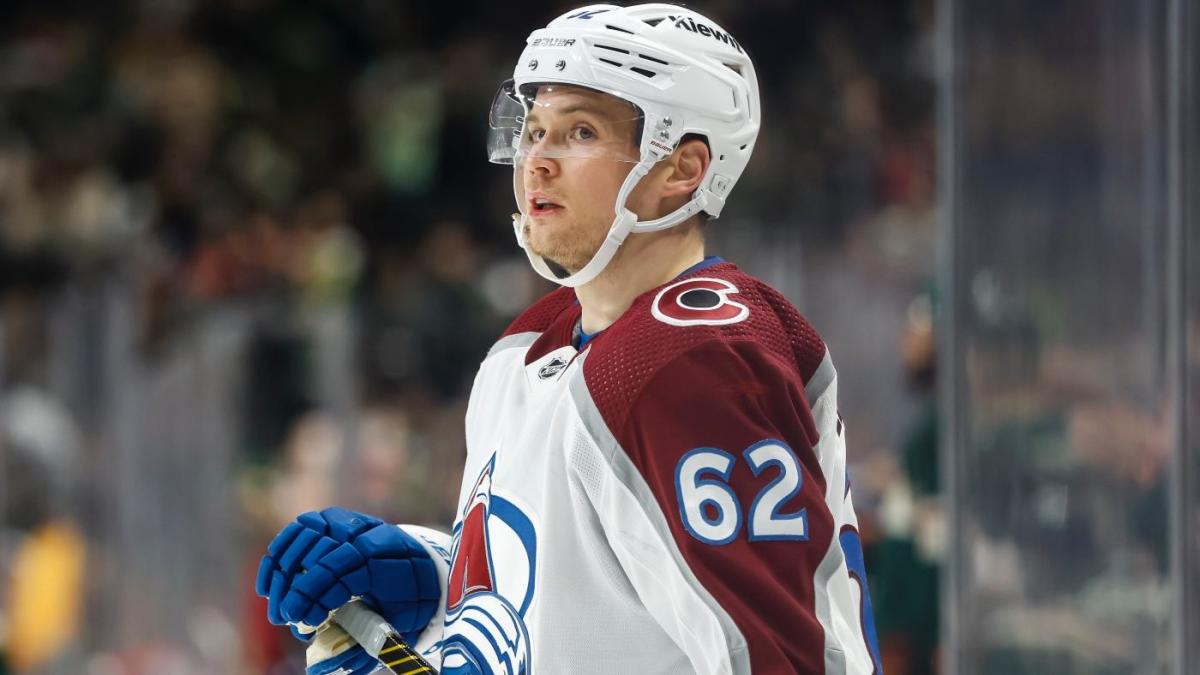 Injured Avs including Landeskog will travel with Avalanche to