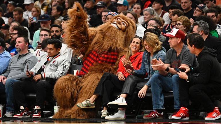 Portland Trail Blazers unveil new bigfoot mascot Douglas Fur, who dresses in ‘true hipster outdoor attire’