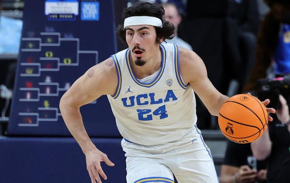 Oregon v UCLA