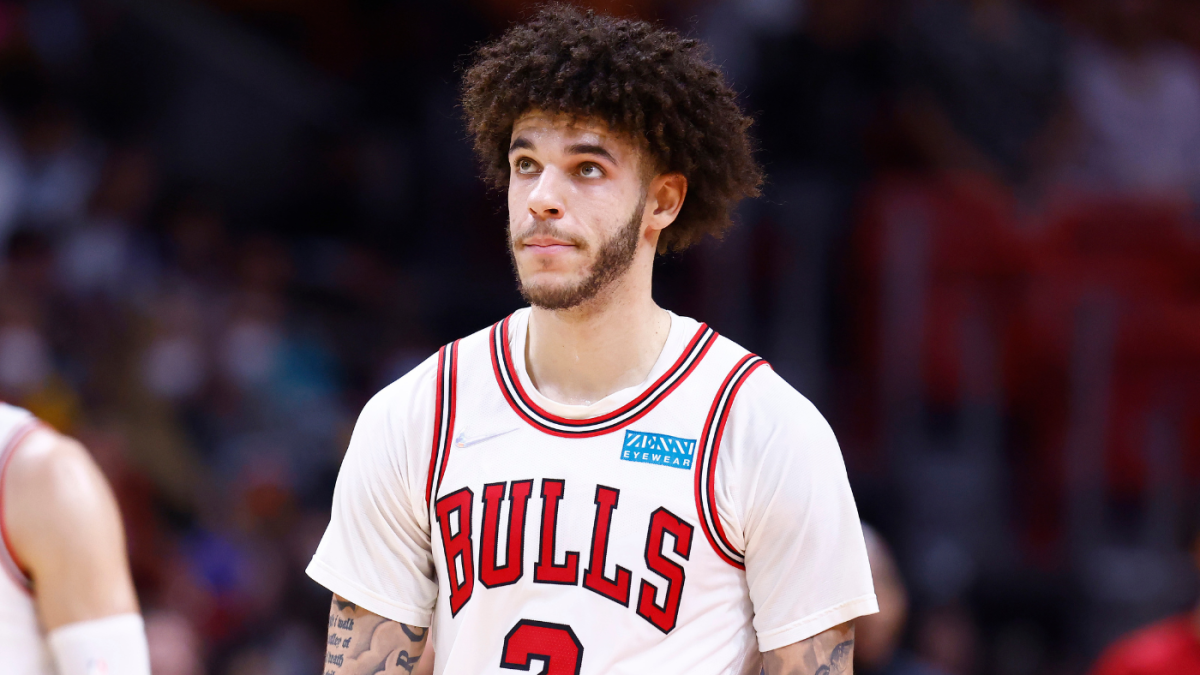 Bulls' Lonzo Ball to have third knee surgery; could miss all of