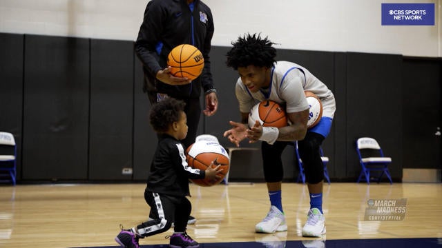 March Madness Confidential: Memphis Head Coach Penny Hardaway gives out  team balls