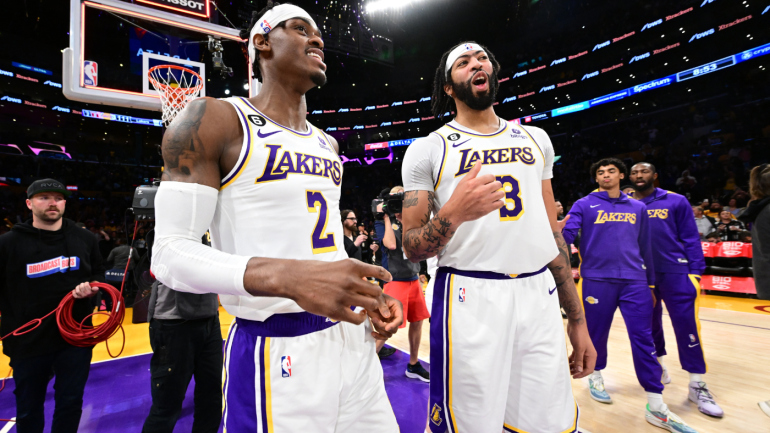 Klasemen NBA, gambar playoff Barat: Lakers bertahan di posisi play-in;  Warriors dalam bahaya kehilangan postseason