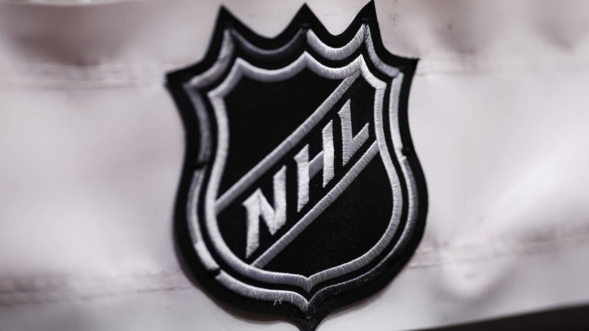 NHL taps fanatics as official jersey supplier, replacing Adidas