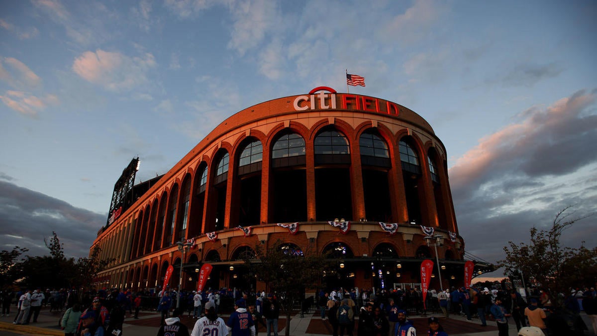 Fans Excited For Mets Opening Day At Citi Field - CBS New York