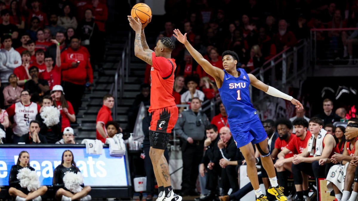 Cincinnati Bearcats vs Utah Valley Wolverines Prediction, 3/22/2023 College  Basketball Picks, Best Bets & Odds