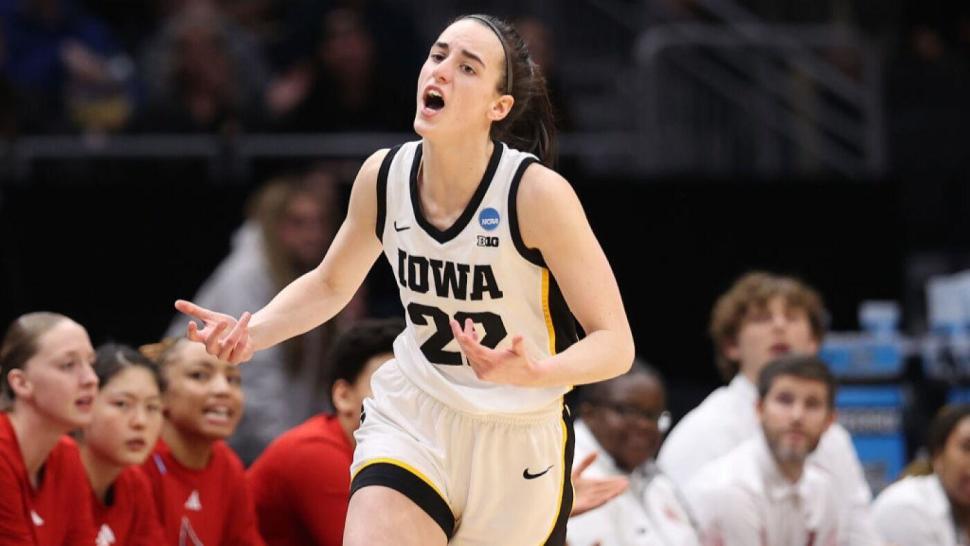 NCAA Women's Tournament Elite Eight scores Caitlin Clark powers Iowa