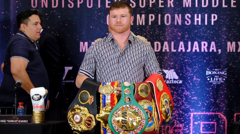 canelo-alvarez-title-belts.jpg