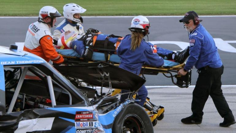 Pengemudi truk NASCAR Dean Thompson dibawa ke rumah sakit setelah kecelakaan yang menakutkan di Texas Motor Speedway