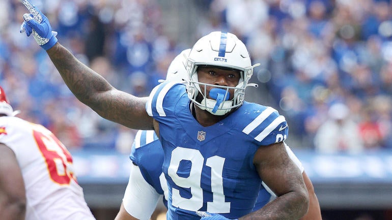 yannick-ngakoue-g.jpg