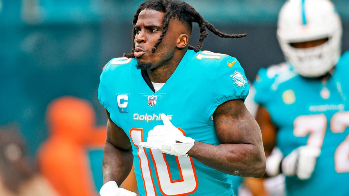 Dolphins' Tyreek Hill Names Top 5 NFL Running Backs Of All-time And It ...