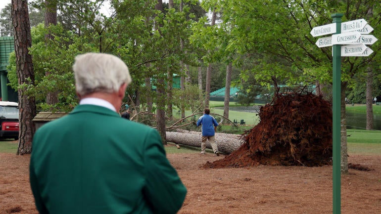 Masters 2023: Tiga pohon tumbang di hole ke-17 Augusta National tanpa ada korban luka yang dilaporkan di lokasi
