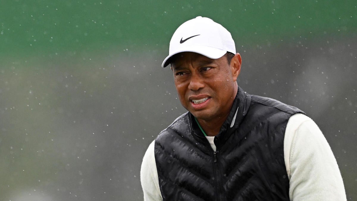 Masters 2023: Tiger Woods fighting for the cut as second round suspended
