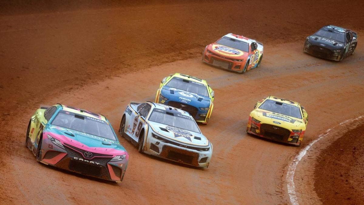 2023 Bristol NASCAR picks, Food City Dirt Race predictions, odds, time Legendary expert fades Kyle Larson