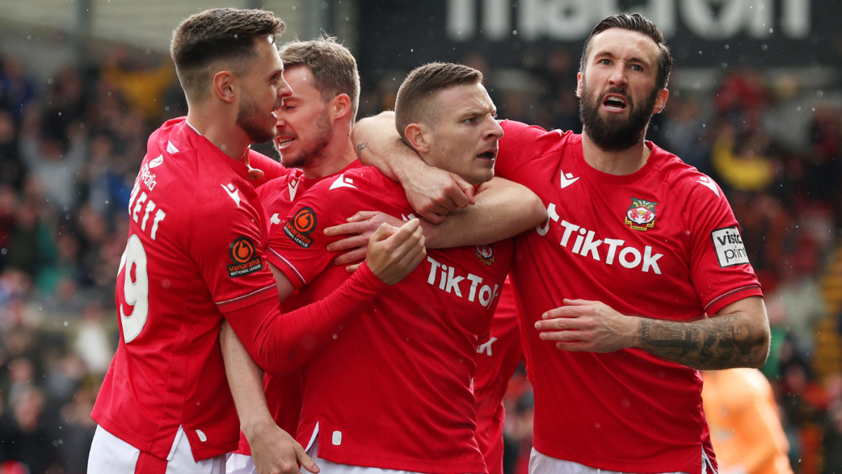 Ryan Reynolds' soccer team promoted to the English Football League