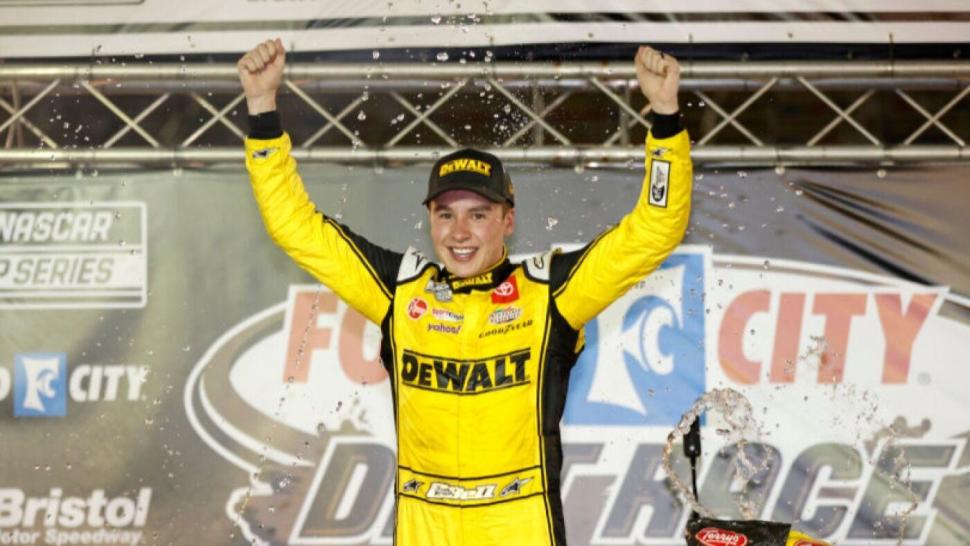 NASCAR Bristol Dirt Race Results: Christopher Bell Holds Off Tyler ...