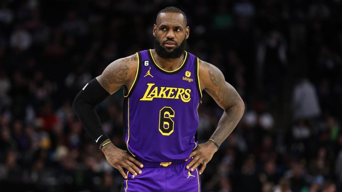 LeBron James poised to open play-in tournament with big night, Jimmy ...