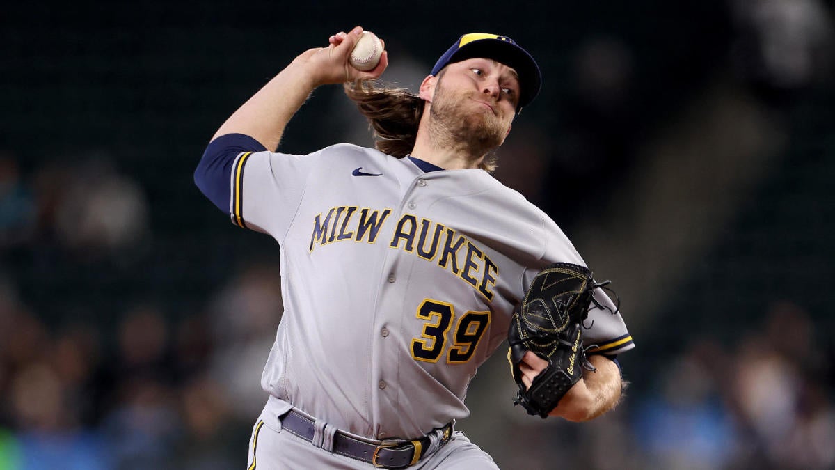 Corbin Burnes oblique injury update