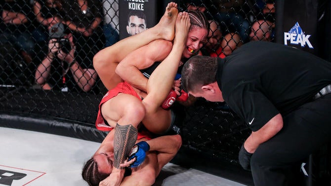 carmouche-velasquez-submission.jpg
