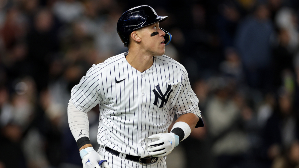 WATCH: Aaron Judge Robs Shohei Ohtani Of Home Run At Yankee Stadium ...