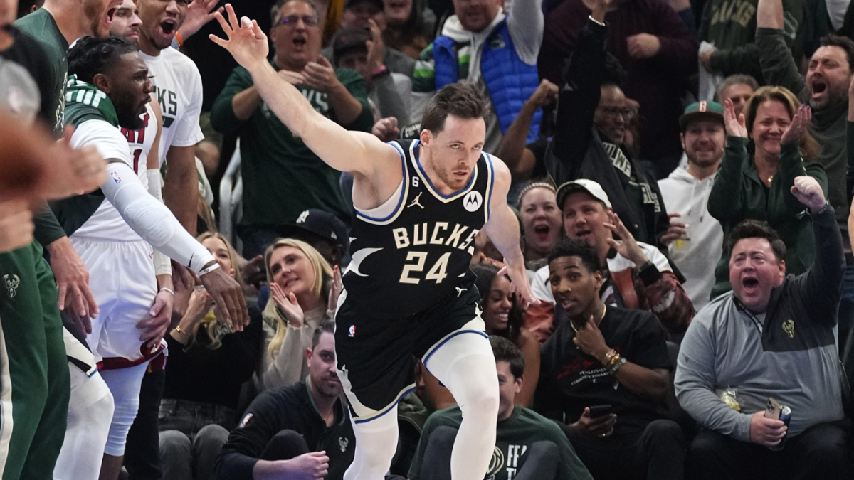 NBA Wrap: Bucks cruise without Giannis, Heat edge Pacers