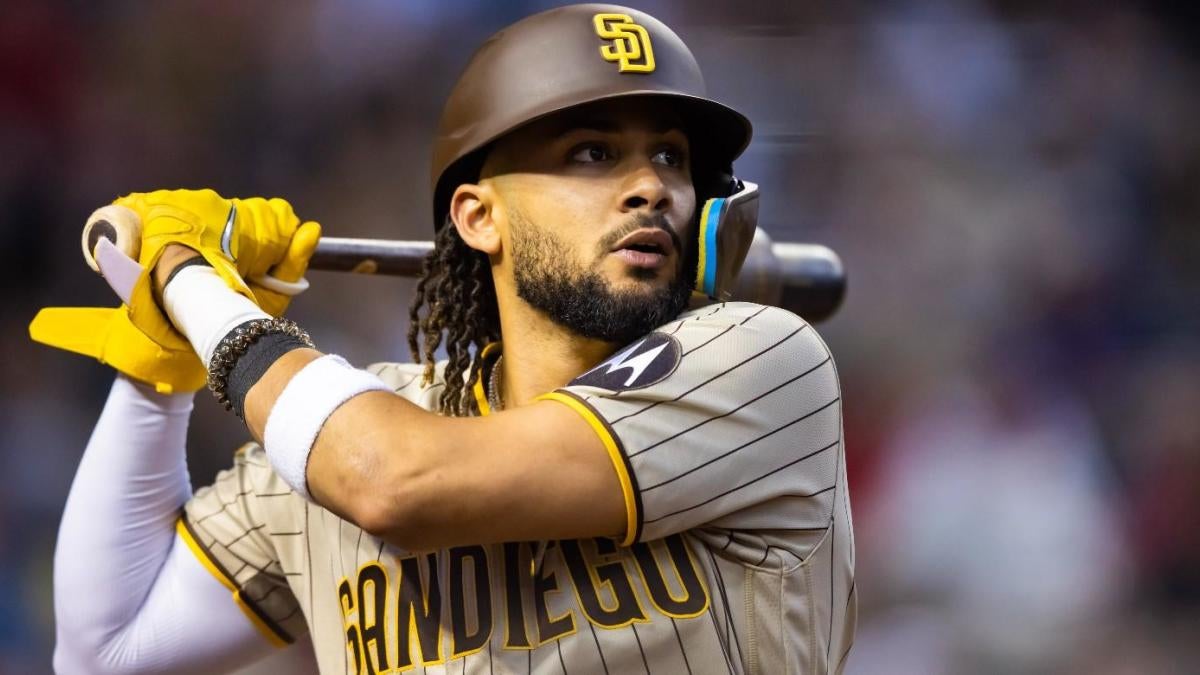 Fernando Tatis Jr. returns from PED suspension: Padres star goes hitless  but makes highlight catch in win 