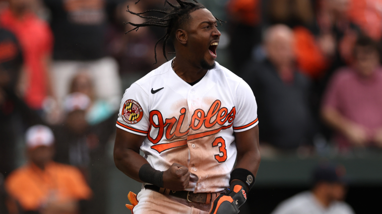 Orioles menang keenam berturut-turut di lapangan liar walk-off setelah merusak tawaran permainan sempurna Eduardo Rodriguez Orioles menang keenam berturut-turut di lapangan liar walk-off setelah merusak tawaran permainan sempurna Eduardo Rodriguez