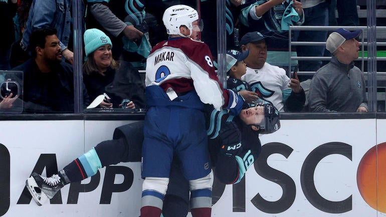 Playoff NHL 2023: Cale Makar dari Avalanche menangguhkan satu pertandingan karena memukul Jared McCann dari Kraken